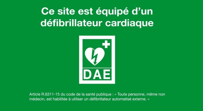 SITE EQUIPE D'UN DEFIBRILLATEUR CARDIAQUE